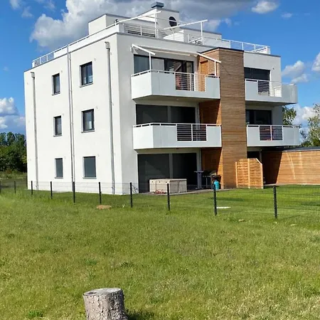 Modernes Apartment Am Hafen Mit Seeblick Grossraeschen Exterior photo