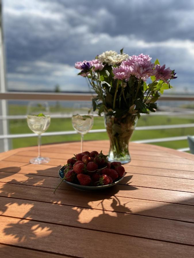 Modernes Am Hafen Mit Seeblick Apartment